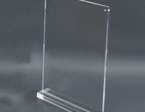 Acrylic T stand with magnets P22