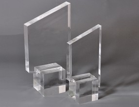 Acrylic award SO6